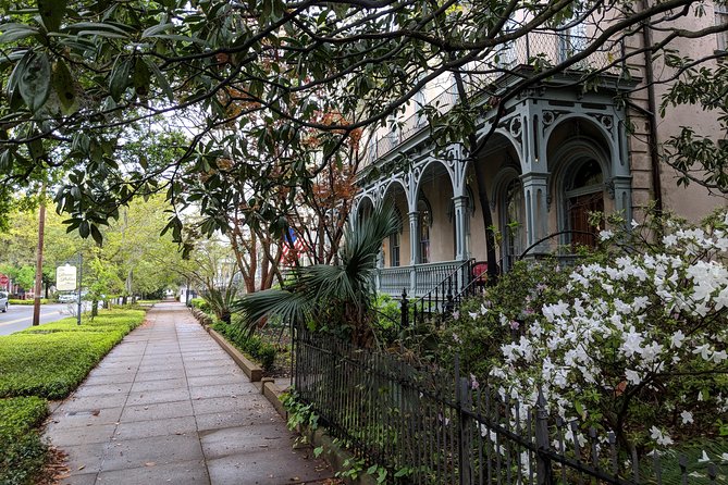 Private Tour of Savannahs Historic/Victorian Districts & Bonaventure Cemetery - Wander Bonaventure Cemetery