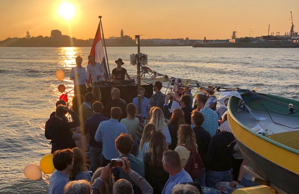 Rotterdam: Pub Cruise With Drinks and Bites - Customer Feedback and Ratings