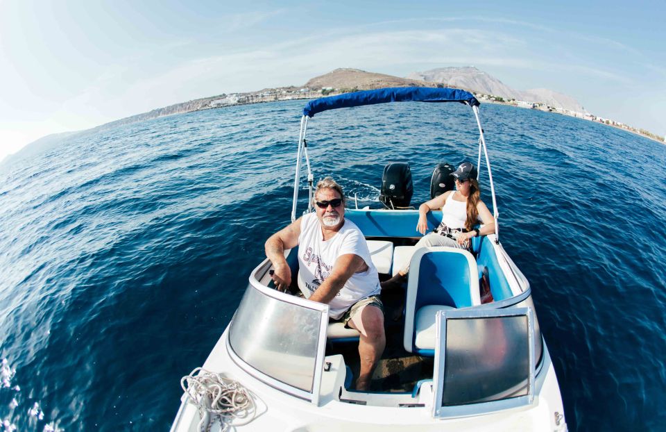 Santorini: Rent a Speedboat License Free - Onboard Amenities and Services