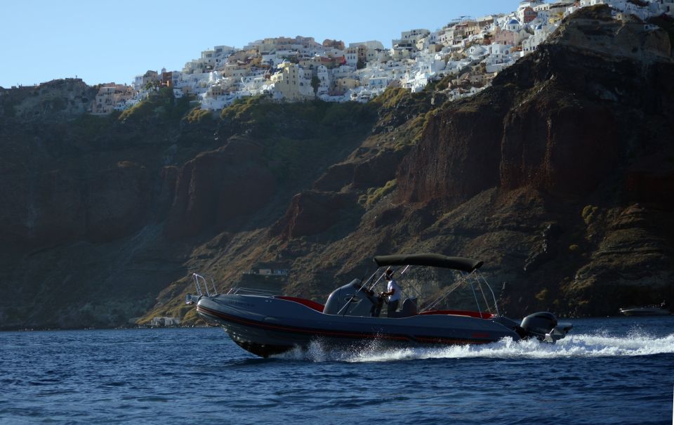 Santorini: Thirassia and Santorini Caldera Speedboat Cruise - Tour Guide and Flexible Itinerary