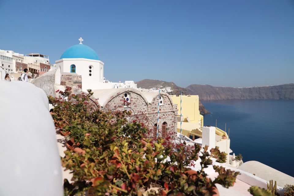 Santorini:1h Personalized Photoshooting - Romantic Backdrop