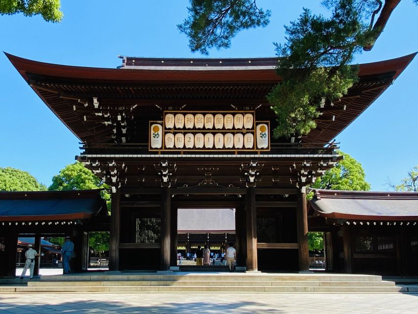 Tokyo Private Sightseeing Tour W/English Speaking Driver - Exploring Imperial Palace East Gardens