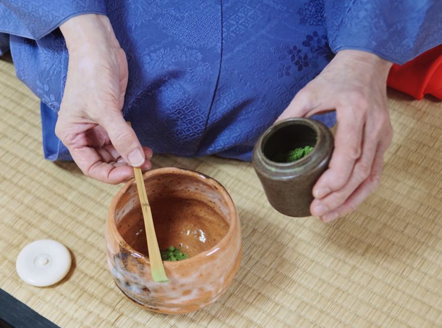 Tokyo: Tea Ceremony Class at a Traditional Tea Room - About the Instructor