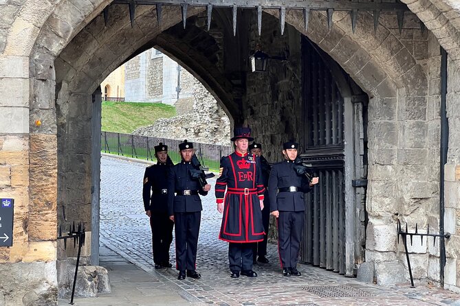 Tower of London Early Access Opening Ceremony & Royal Westminster - Thames River Boat Ride