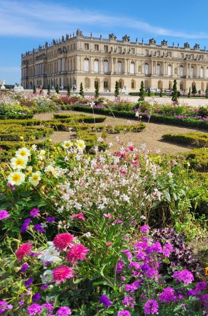 Versailles Palace and Giverny Private Guided Tour From Paris - Multilingual Guide Expertise