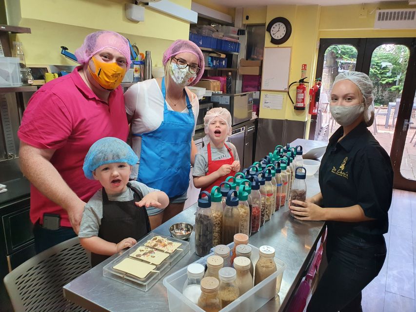 Windsor: Dr Chocs Express Chocolate Making Workshop - Reserving Your Workshop