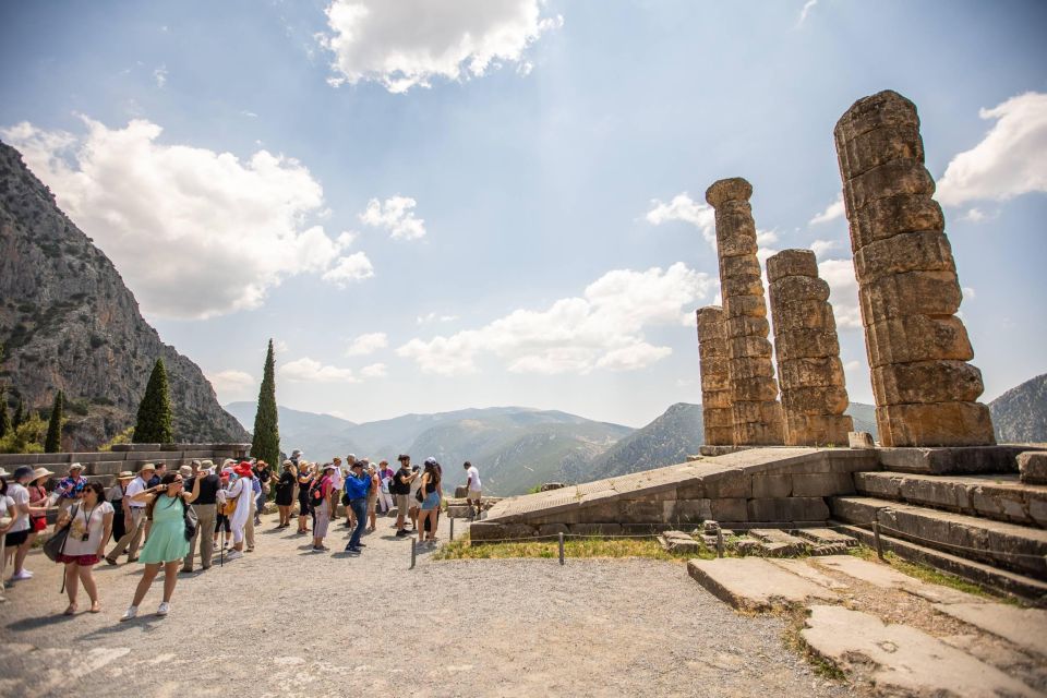 Athens: Delphi Small-Group Day Experience & Arachova Visit - Artifacts in the Museum