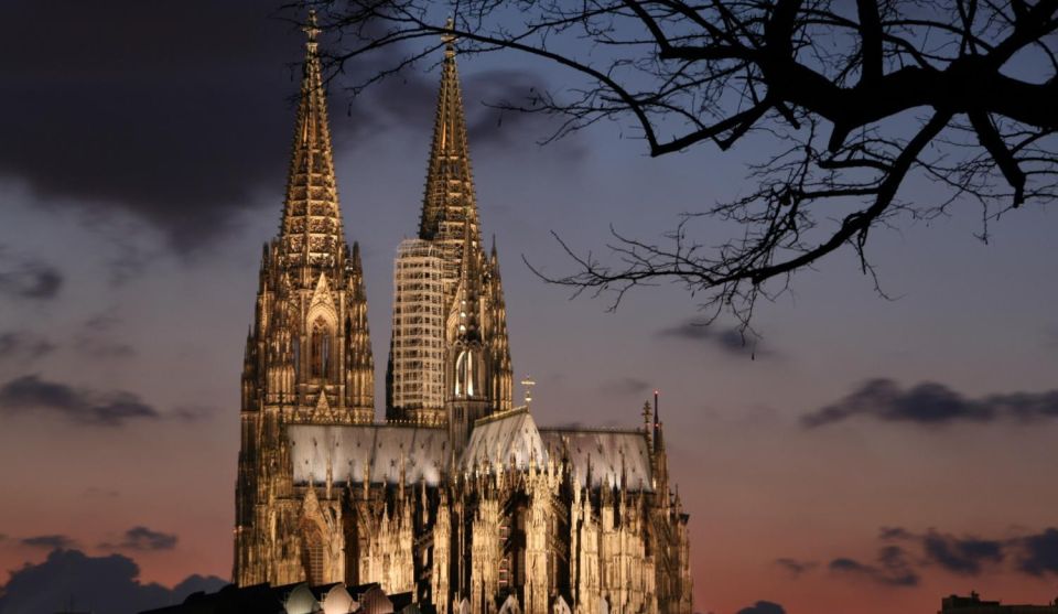 Cologne: The Night Watchman Old Town Walking Tour in English - Meeting Point