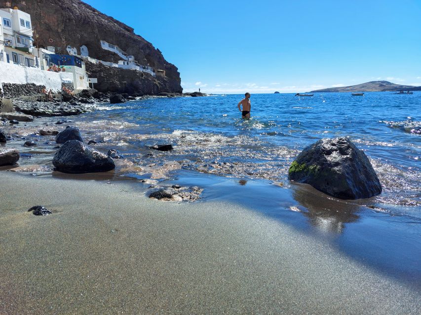 Gran Canaria 7 Highlights Small Group Tour With Tapas Picnic - Historic Buildings and Basilica