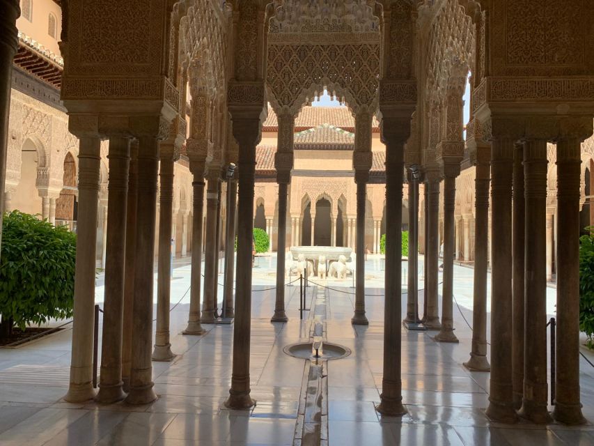 Granada: Alhambra Guided Tour W/ Nasrid Palaces & City Pass - Things To Known