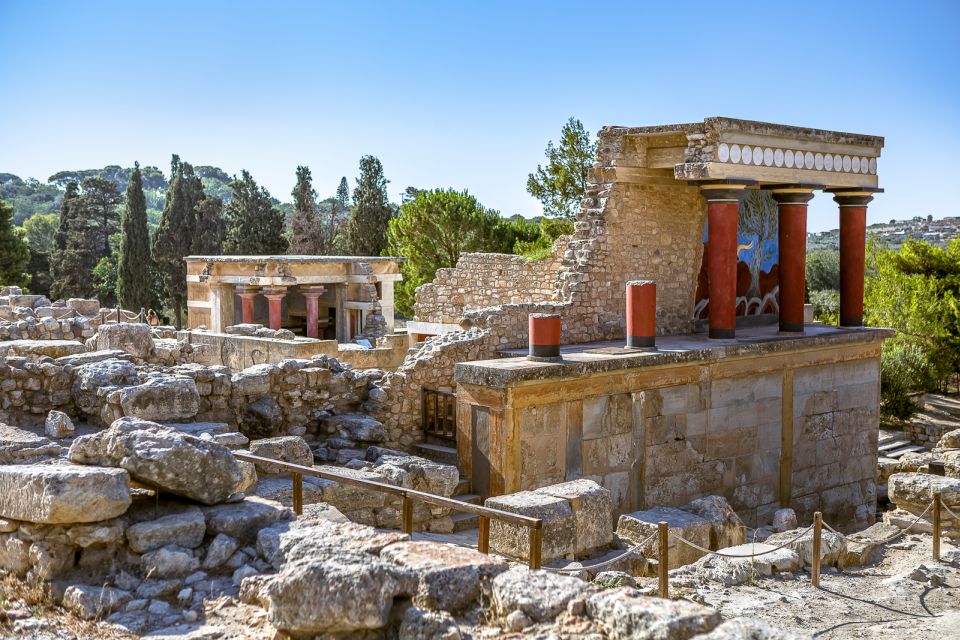 Heraklion: Archeological Museum of Heraklion Entrance & Tour - Accessibility and Languages