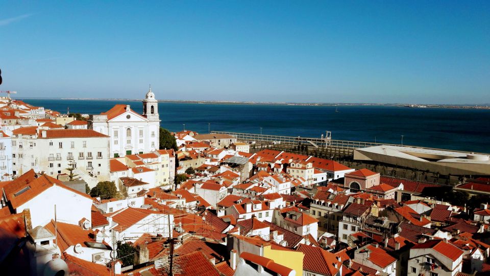 Lisbon: 3-Hour Sightseeing Tour by Tuk-Tuk - Experience Traditional Old Quarters