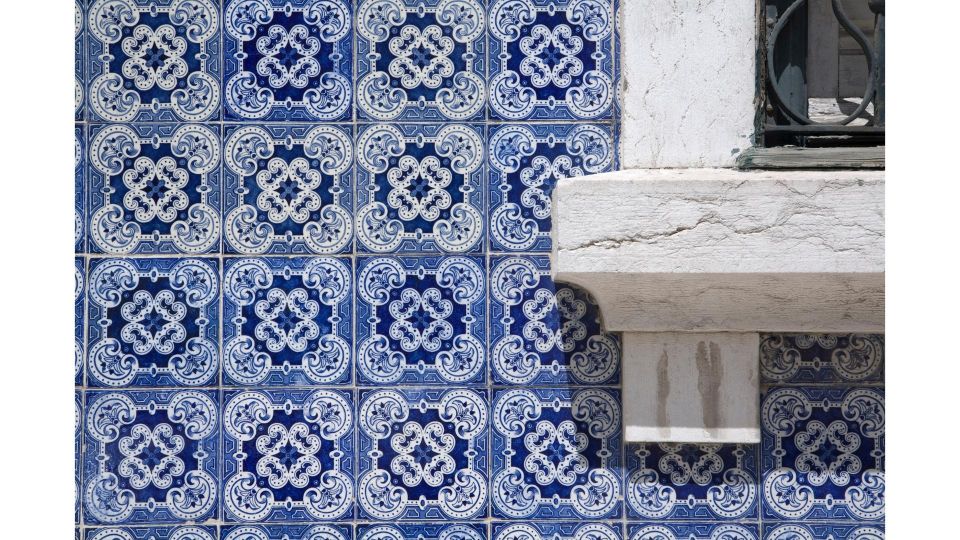 Lisbon: Moorish Quarter Free Walking Tour - Recap