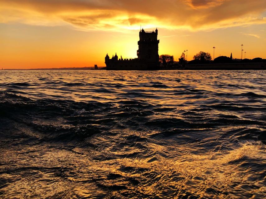 Lisbon: Sunset Catamaran Cruise, Drink, and Music - Duration and Schedule