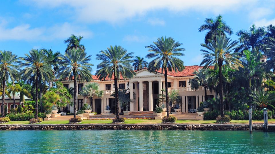 Miami: Celebrity Homes & Millionaire Mansions Boat Tour - Accessibility and Cancellation