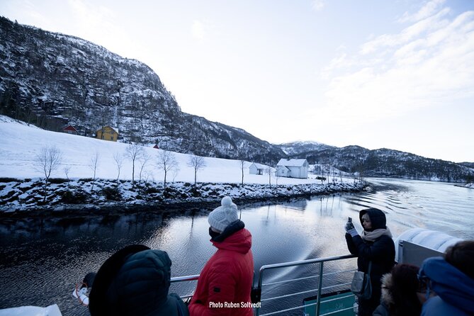 Mostraumen Fjord Cruise - Onboard Amenities and Refreshments