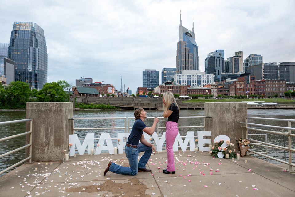 Nashville: Romantic Couples Photoshoot With Champagne - Frequently Asked Questions