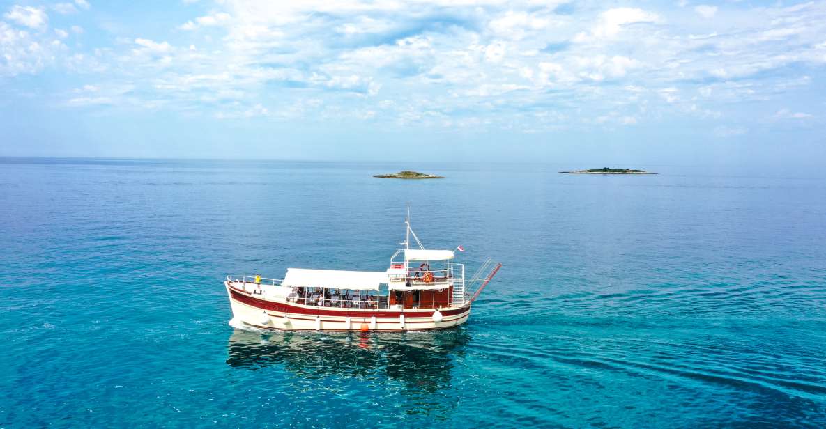 Poreč: Panoramic Morning Cruise Among 20 Islands With Drinks - Tour Inclusions