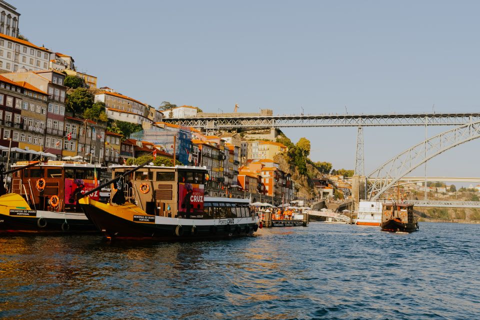 Porto: Romantic Sailboat Cruise - Frequently Asked Questions