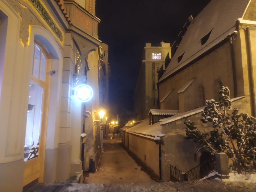 Prague: Ghost Walking Tour - Interactive Exploration