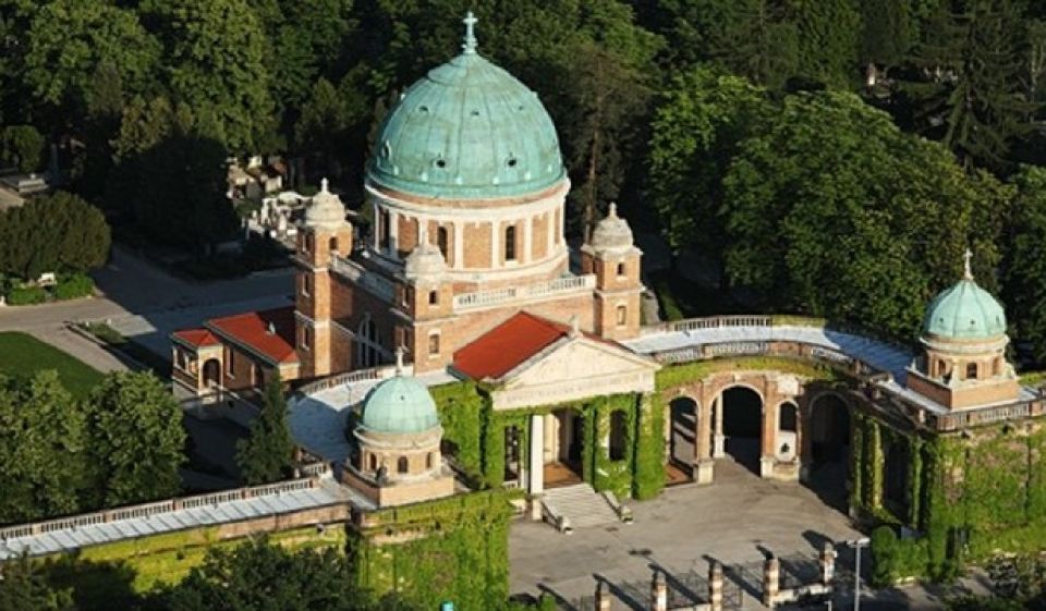 Private Day Trip to Croatian Capital Zagreb Inc. Local Guide - Flexible Exploration Time