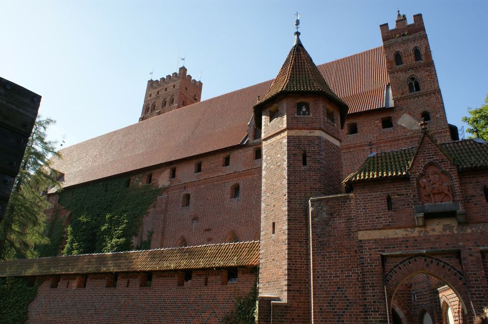 Private Transportation to the Malbork Castle From Gdansk - Customer Feedback Breakdown