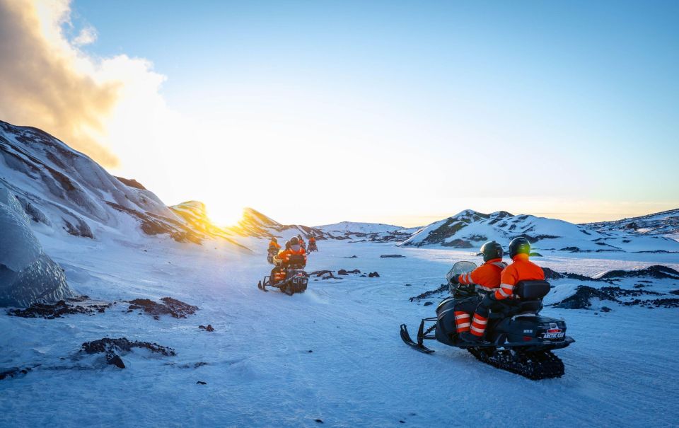 Reykjavik: Natural Ice Cave Tour Guided Adventure - Getting to the Glacier