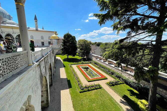 Skip-The-Line Admission Ticket to Topkapi Palace & Harem Section - Location and Transportation