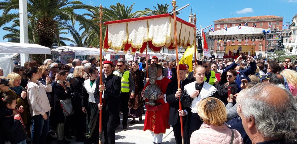 SPLIT:BOUTIQUE Emperors Walking Tour for History Lovers - Booking and Cancellation Policy