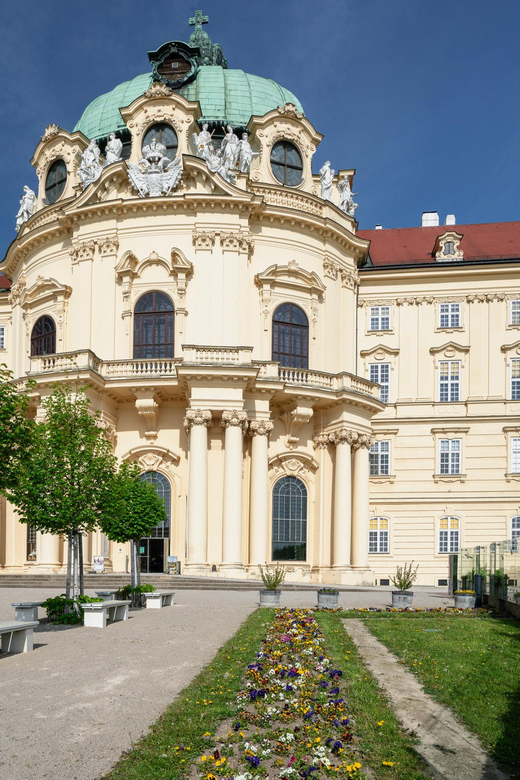 Vienna: Danube Valley 3 Castles and Wine Tasting Tour - Important Notes