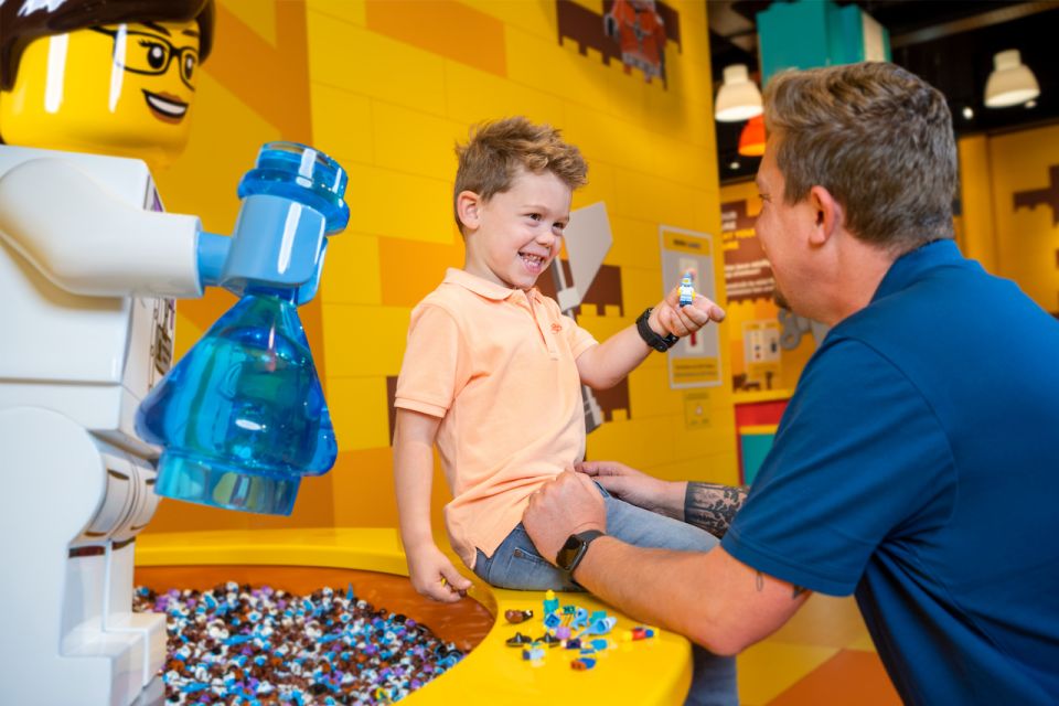 Washington DC: LEGO® Discovery Center 1-Day Admission - MINIWORLD Washington, D.C. Cityscape