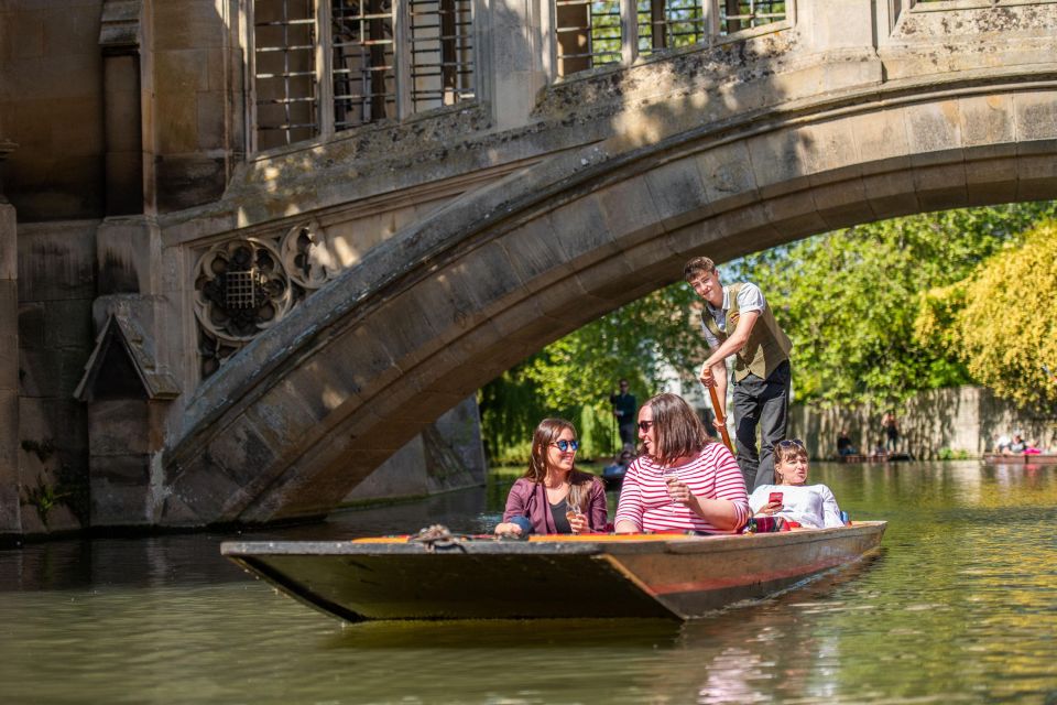 Cambridge Student-Guided Chinese Walking and English Punting - Frequently Asked Questions