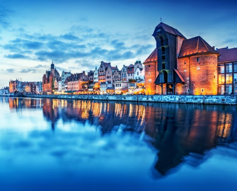 Gdańsk: Old Town Private Walking Tour With Legends and Facts - Highlights and Attractions