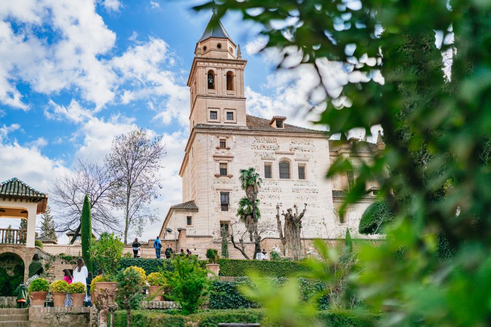 Granada: Alhambra Guided Tour With Nasrid Palaces & Gardens - Frequently Asked Questions