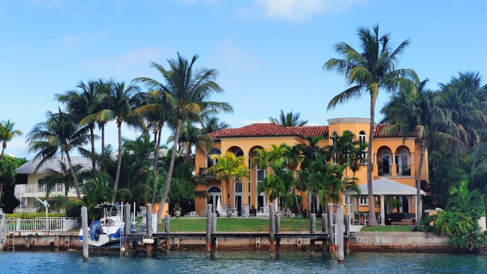 Miami: Celebrity Homes & Millionaire Mansions Boat Tour - Frequently Asked Questions