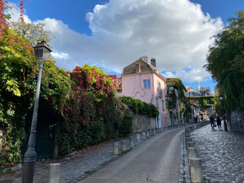 Paris: Montmartre Walking Tour With Local Resident - Recap