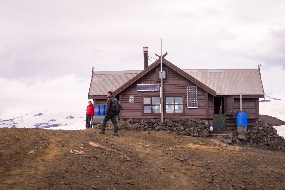 Skógar: Fimmvörðuháls Pass Hiking Tour to Thorsmork Valley - Frequently Asked Questions