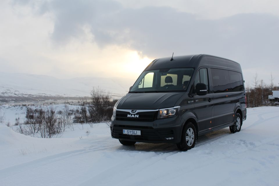 Akureyri: Private Transfer To/From Akureyri Airport - Key Points