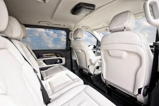 Amsterdam Airport Private Arrival Transfer by Luxury Van - Key Points