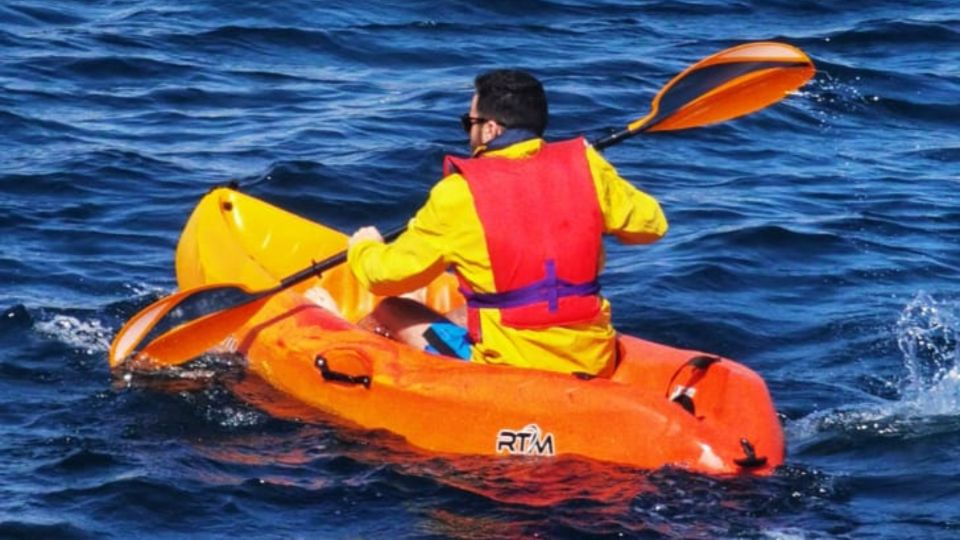 Angra: 2-Hour Kayak Rental With Waterproof Bag - Key Points