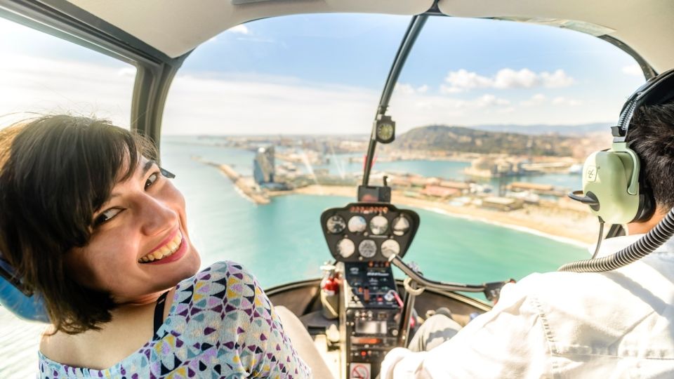 Barcelona: Helicopter Flight Over Barcelonas Coastline - Key Points