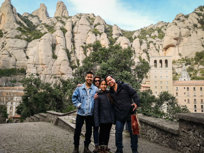 Barcelona: Montserrat Private Trip With Cable Car and Lunch - Key Points