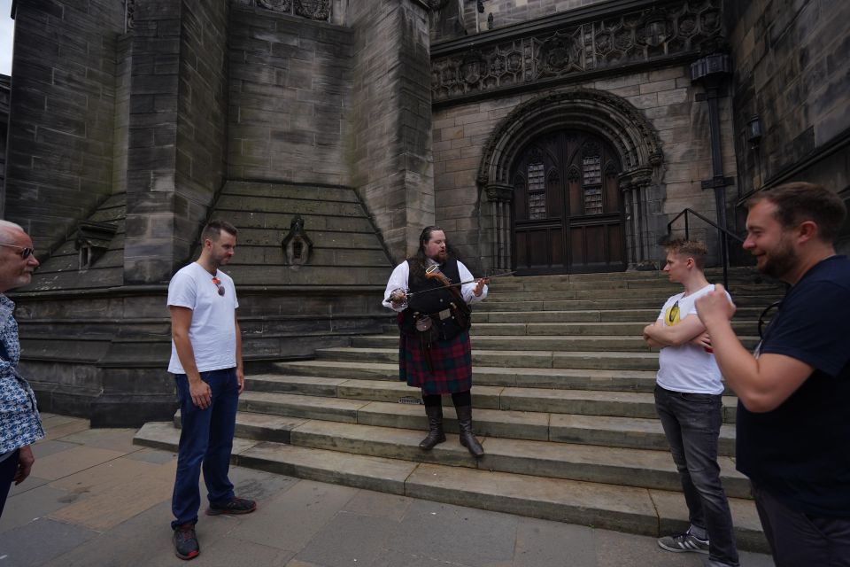 Bespoke Walking Tour of Edinburgh in Period Costume - Key Points