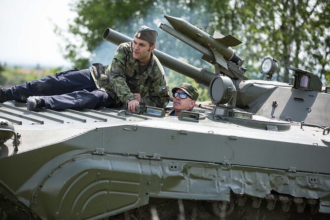 BMP Tank Driving Experience Prague - Key Points