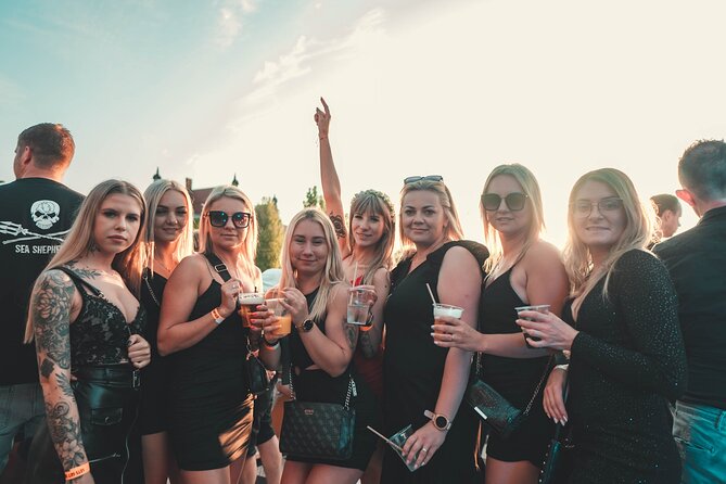 Boat Party in Wroclaw With Unlimited Drinks - Key Points