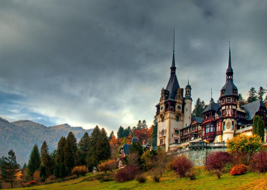 Bucharest - Peleș Castle - Dracula Castle - Black Church Brașov - Key Points