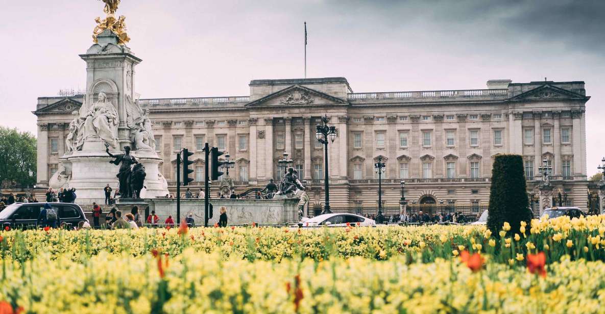 Changing of the Guard and Royal London Tour (in English) - Key Points