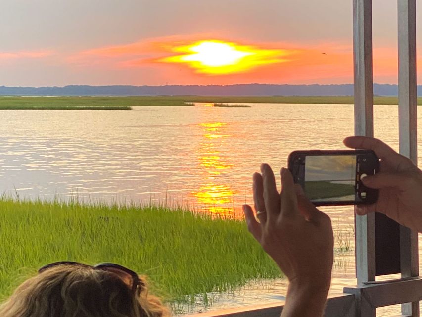 Chincoteague: Assateague Island Sunset Boat Cruise - Key Points