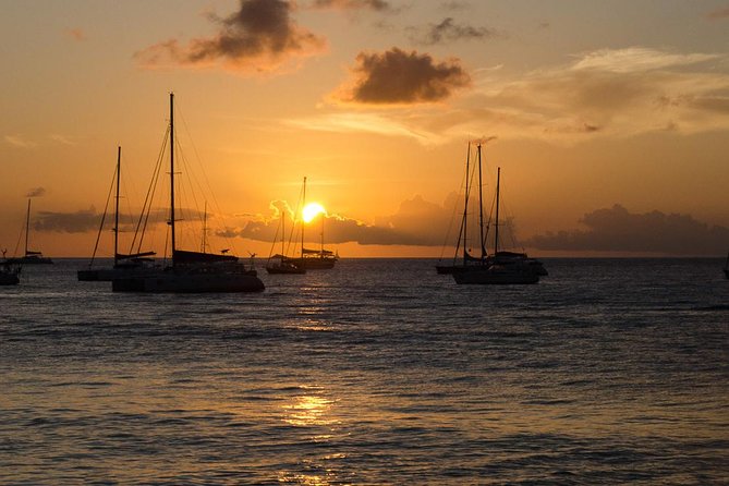 Cruise Sunset Party in Castries - Key Points