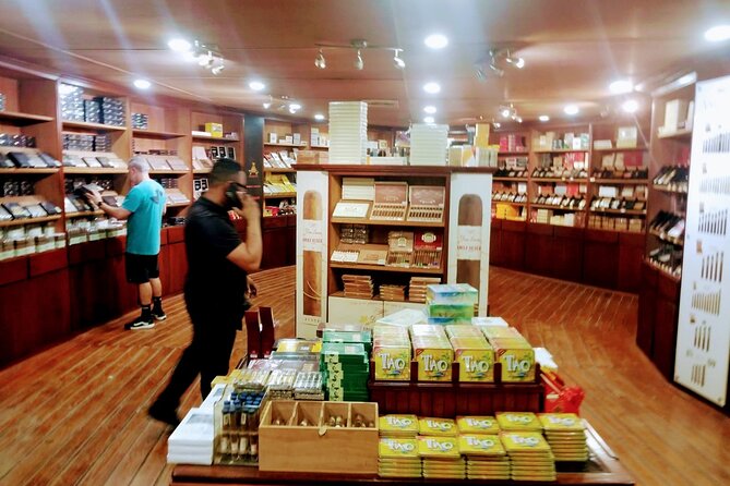 Don Lucas Cigars Factory Store and Souvenirs Guided Tour - Key Points